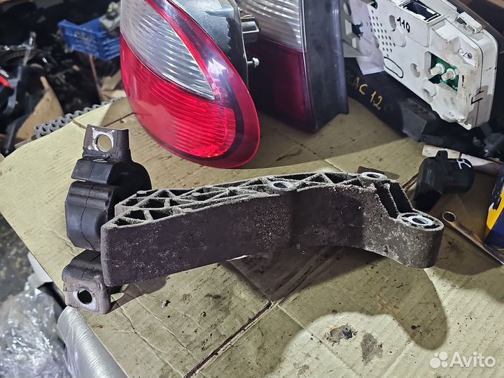 Подушка двс нижняя для Лада Калина 2