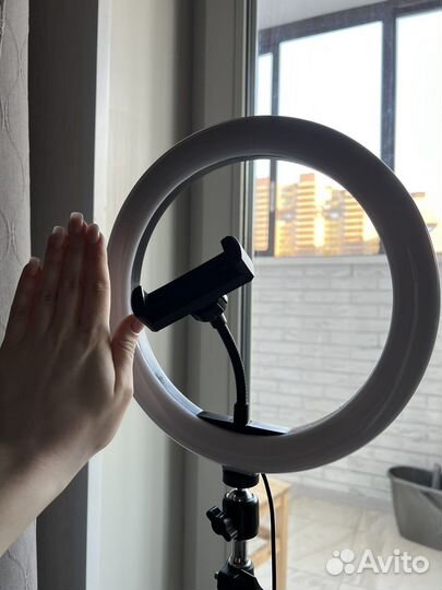 Кольцевая лампа со штативом