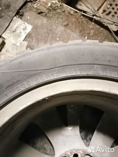 Kumho I'Zen Wis KW19 235/50 R18