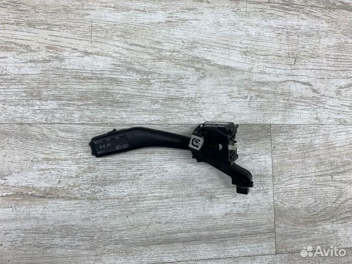 Подрулевой переключатель света Volkswagen Touran