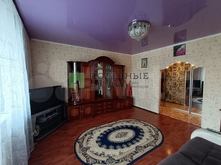 2-к. квартира, 64 м², 4/10 эт.