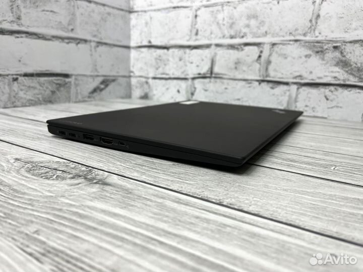 Ультрабук Lenovo Сarbon X1-i7-16озу-512ssd