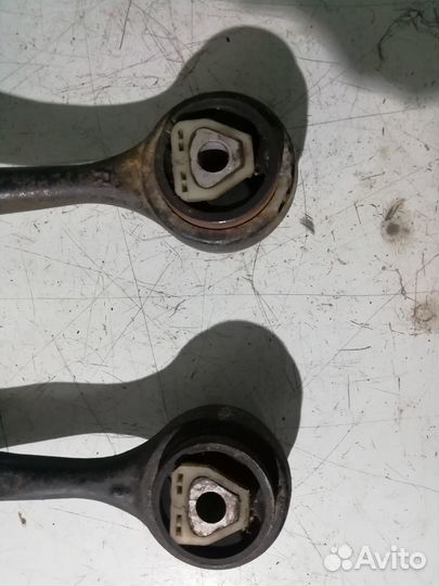 Верхние рычаги передней подвески BMW 5 E34