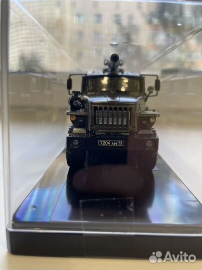 Модель грузовика Урал ац-7,5-40 4320 1:43