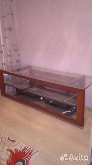 Стеклянная тумба под тв