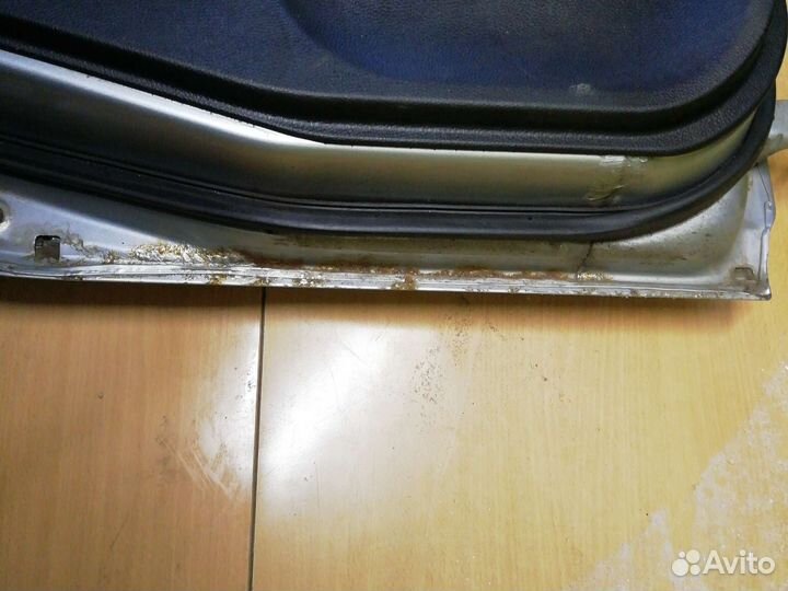 Задняя дверь левая mitsubishi lancer 9