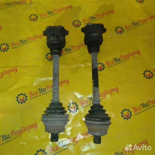 Привод передний левый Volkswagen Passat B5 седан 1