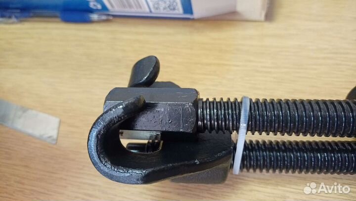 Стяжка пружин с двойным захватом, 270мм