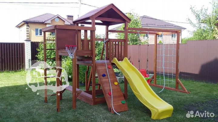 Детская деревянная площадка уличная