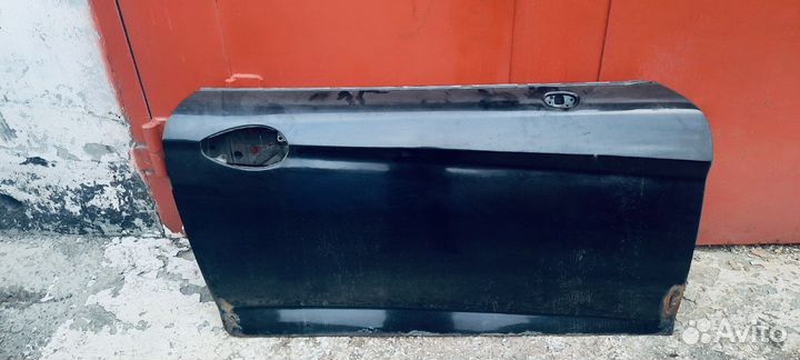Продам дверь на Hyundai Tiburon (Хендай Тибурон)