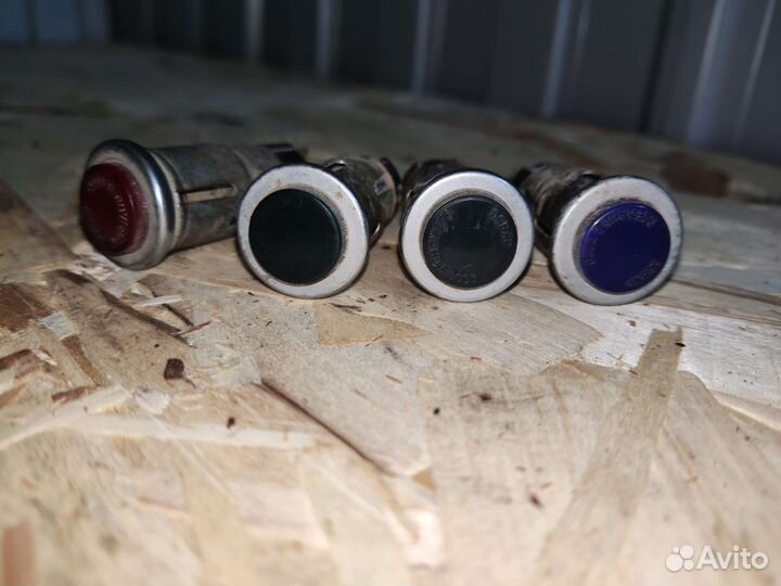 Глазки панели приборов Урал