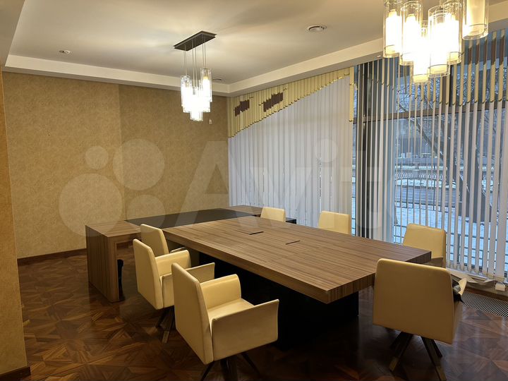 Здание, 3388 м²