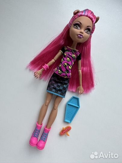 Кукла Монстер Хай Хоулин Вульф