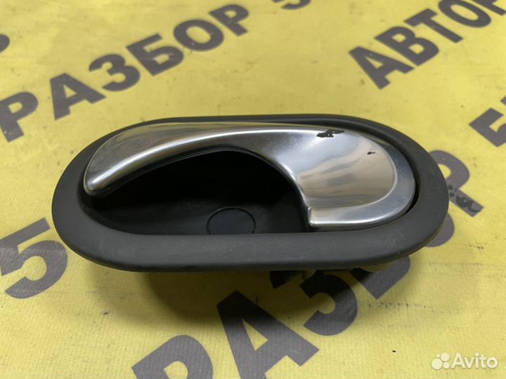 Ручка задняя левая внутренняя Renault Megane 2