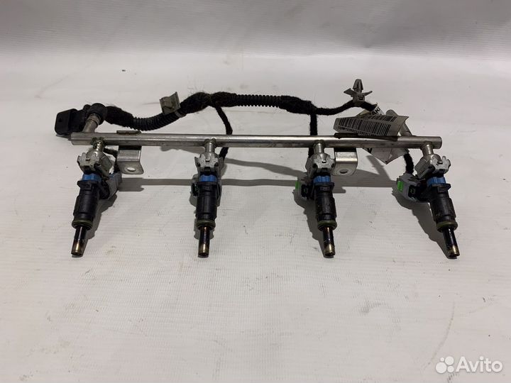 Топливная рампа Chevrolet Cruze 1.6