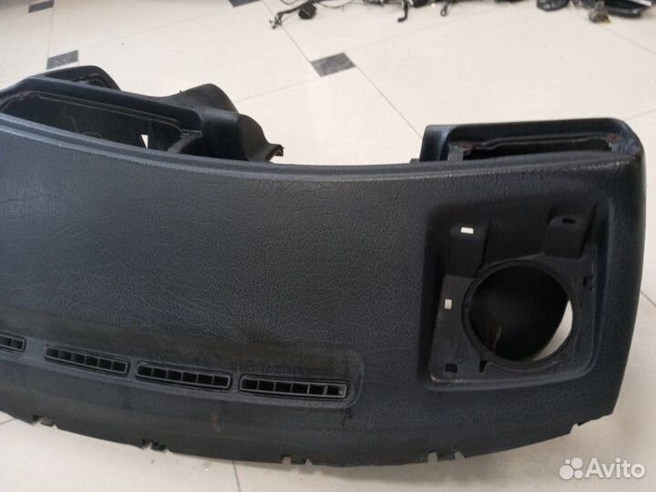 Торпедо Volkswagen Vento седан ABU 1993