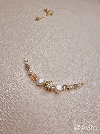 Ожерелье с жемчугом на леске