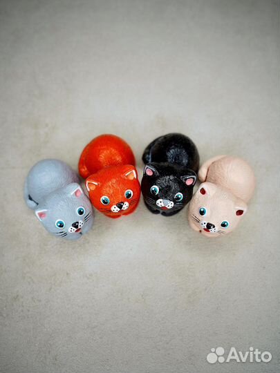 Котики магниты и фигурки