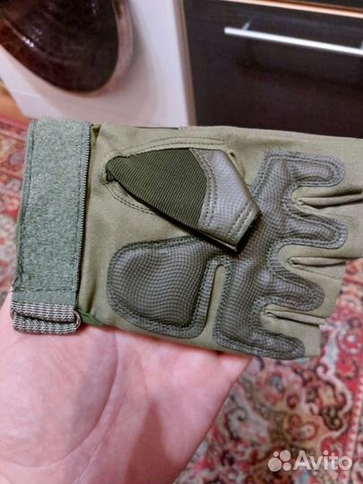 Перчатки тактические