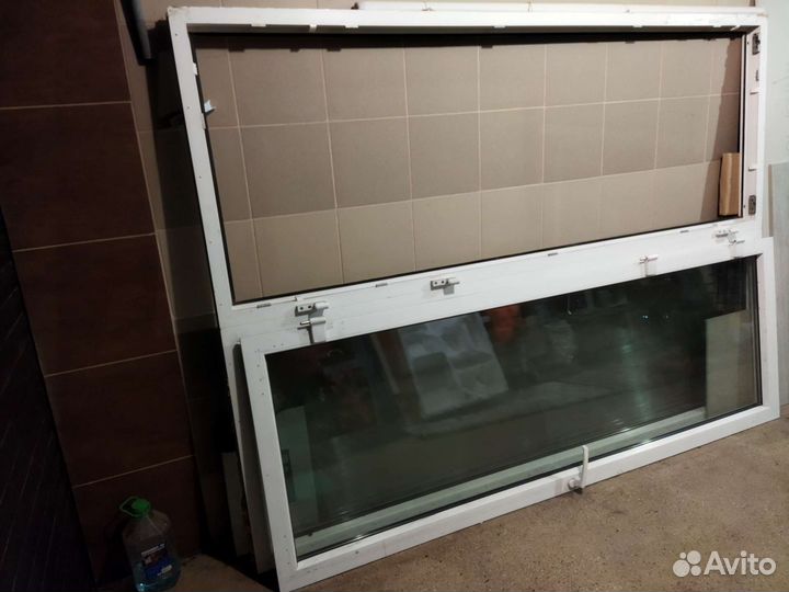 Дверь с окном пластиковая