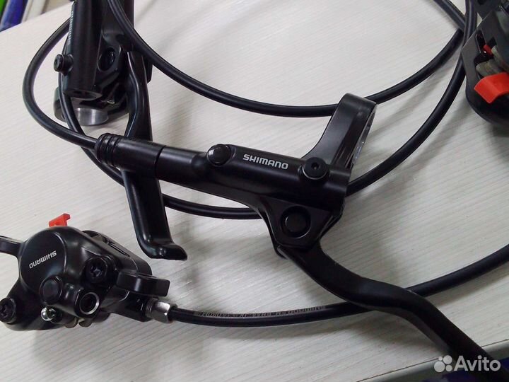 Гидравлические тормоза Shimano MT200