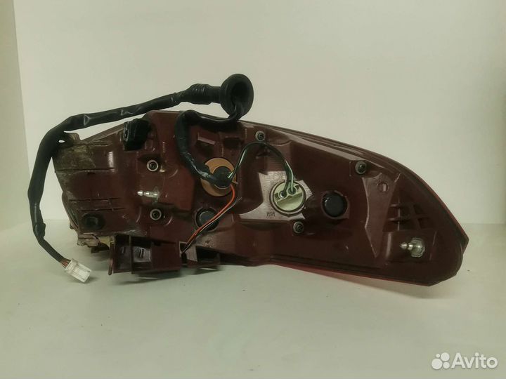 Фонарь задний правый Infiniti FX35