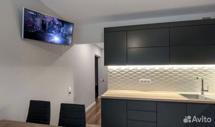 Кухонный гарнитур прямой под потолок