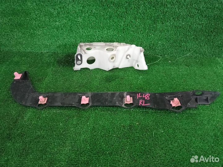 Кронштейн крепления задний левый Subaru Legacy