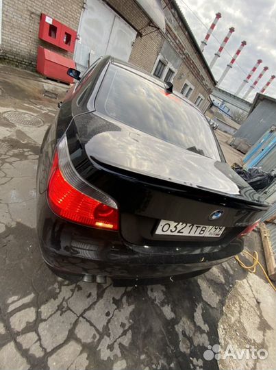 Спойлер на багажник BMW 5 E60 под окраску