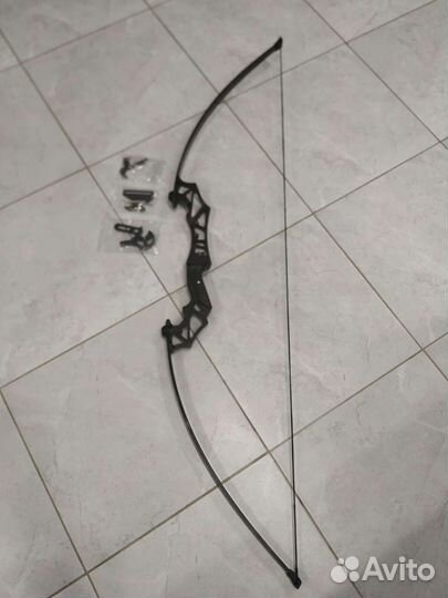 Лук для стрельбы 50lbs(22кг) + 6 стрел