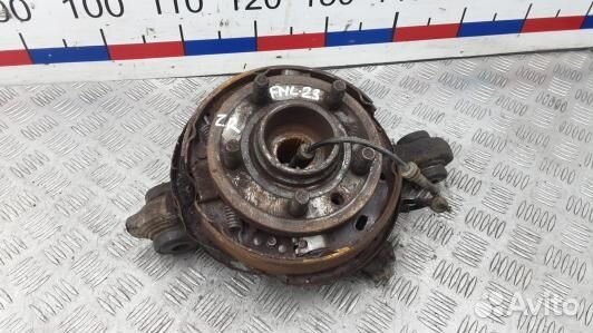 Ступица задняя правая land rover discovery 3 (FML2