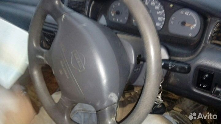 Ниссан Санни, полностью в разбор