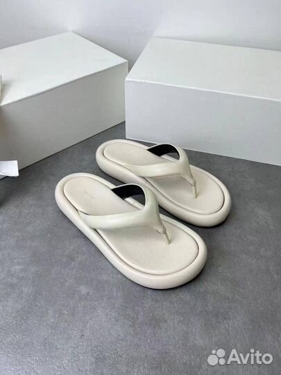 Шлепки the row