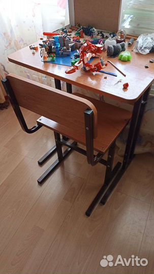 Парта со стулом