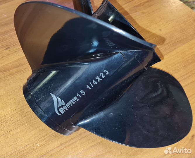 Винт правого вращения volvo SX (3X15 1/4X23)