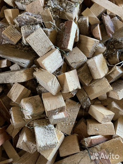 Дрова мелкие кубики в мешках