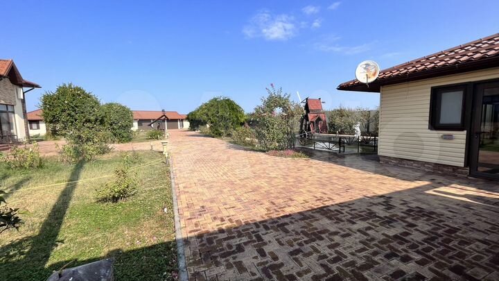 Дом 378 м² на участке 51 сот.