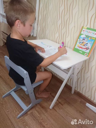 Стол Дошкольник, мольберт