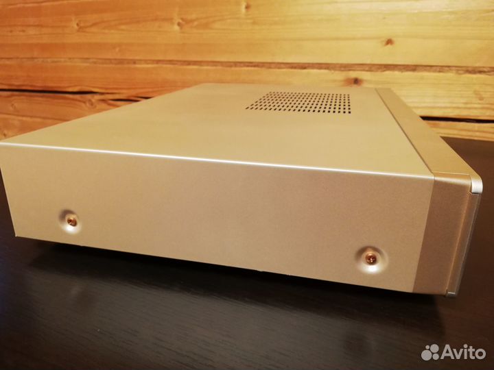 Dvd плеер Marantz DV7010