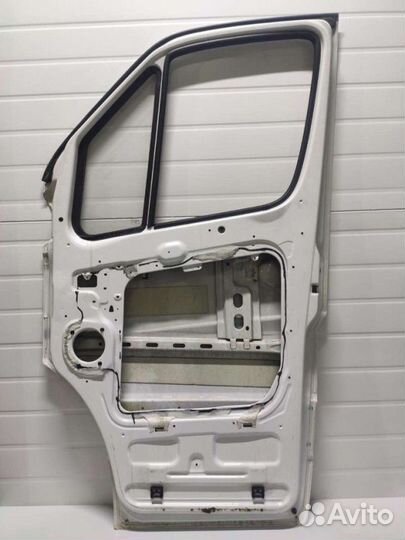 Дверь Mercedes Sprinter W906