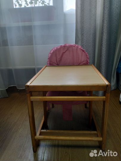 Стул для кормления