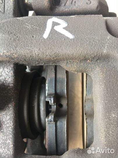 Задние тормозные суппорта мерседес W204