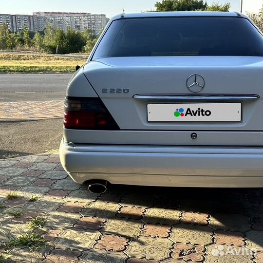 Mercedes-Benz E-класс 2.0 AT, 1994, 222 000 км