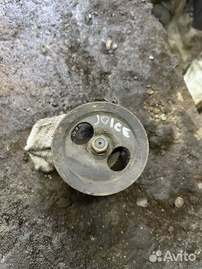 Насос гура Kia Joice