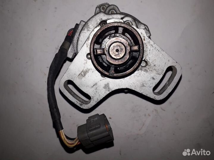 Трамблер Mazda 626 2.2 12V T4T73472 G6