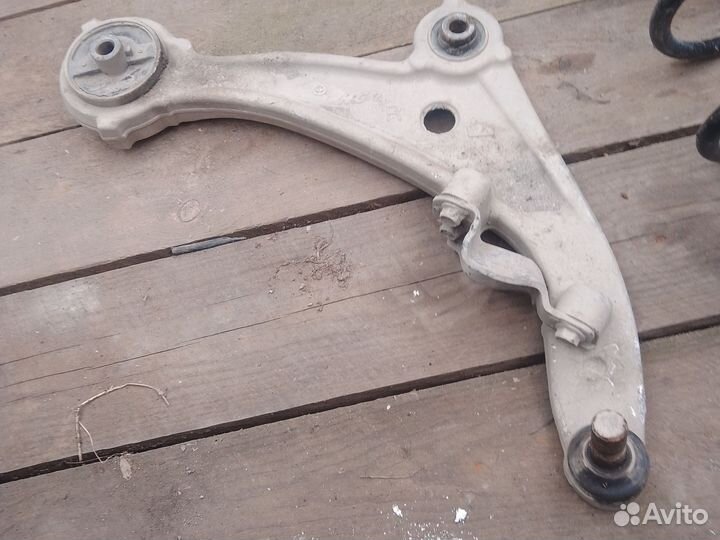 Рычаг передний правыйНиссан теана j32 4 вд