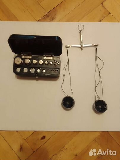 Весы с гирьками СССР