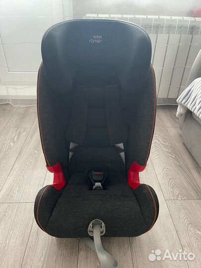Автомобильное кресло britax romer Advansafix III