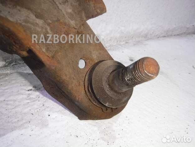 Рычаг передний правый