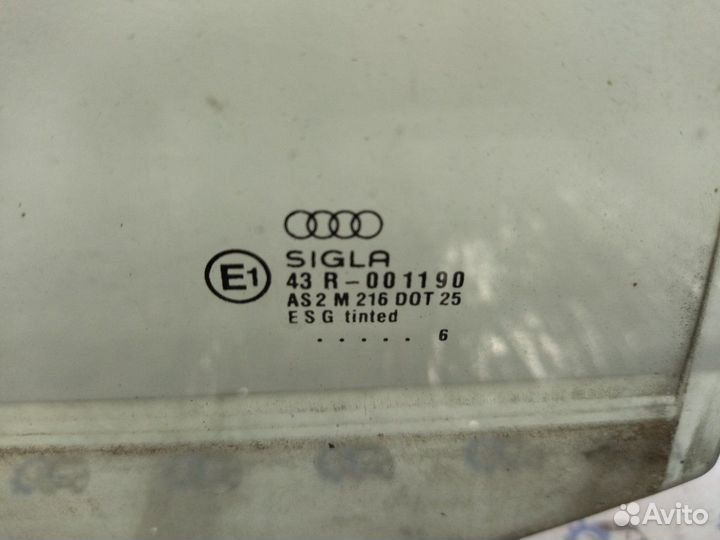 Стекло двери заднее правое Audi A4 B5 седан ADP